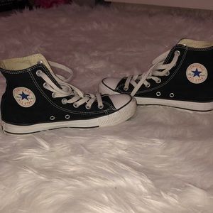 converse black hightops